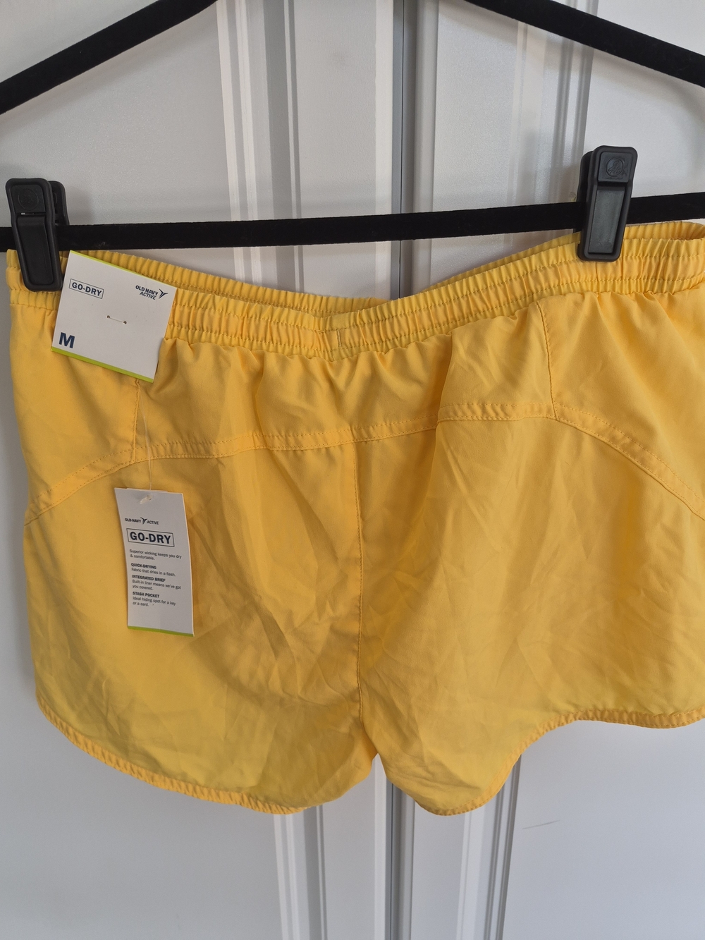 NWT Women’s Yellow Athletic Shorts - Go-Dry Performance. Medium, Built In Panty
